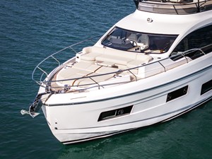 2026 Azimut Fly 62 13