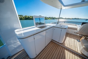 2026 Azimut Fly 62 15