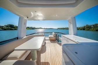 2026 Azimut Fly 62 21
