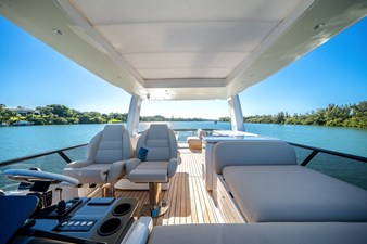 2026 Azimut Fly 62 24