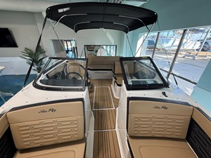 2026 Sea Ray SPX 210 Outboard 12