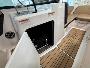 2026 Sea Ray SPX 210 Outboard 16
