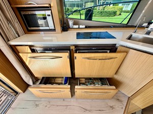 Sea Ray L550 8 2018 Sea Ray L550 9