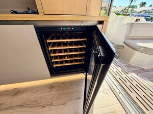 Sea Ray L550 9 2018 Sea Ray L550 10