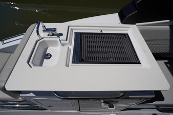 Cruisers Yachts 34 GLS Outboard 19 2026 Cruisers Yachts 34 GLS Outboard 20