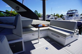 Cruisers Yachts 34 GLS Outboard 32 2026 Cruisers Yachts 34 GLS Outboard 33
