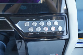 Cruisers Yachts 34 GLS Outboard 44 2026 Cruisers Yachts 34 GLS Outboard 45