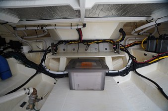 Cruisers Yachts 34 GLS Outboard 64 2026 Cruisers Yachts 34 GLS Outboard 65