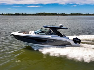 Cruisers Yachts 34 GLS Outboard 66 2026 Cruisers Yachts 34 GLS Outboard 67