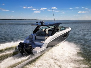 Cruisers Yachts 34 GLS Outboard 69 2026 Cruisers Yachts 34 GLS Outboard 70