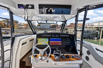 Boston Whaler 420 Outrage 19 2022 Boston Whaler 420 Outrage 20