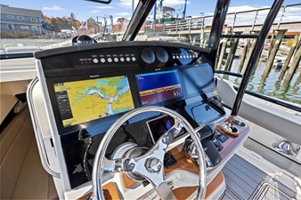 Boston Whaler 420 Outrage 21 2022 Boston Whaler 420 Outrage 22
