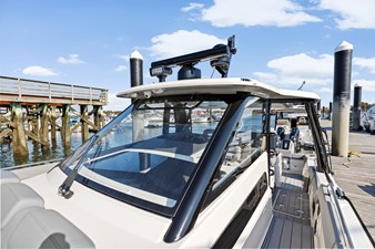 Boston Whaler 420 Outrage 35 2022 Boston Whaler 420 Outrage 36