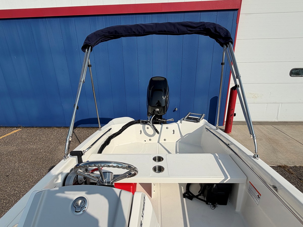 2027 Boston Whaler 130 Super Sport 16