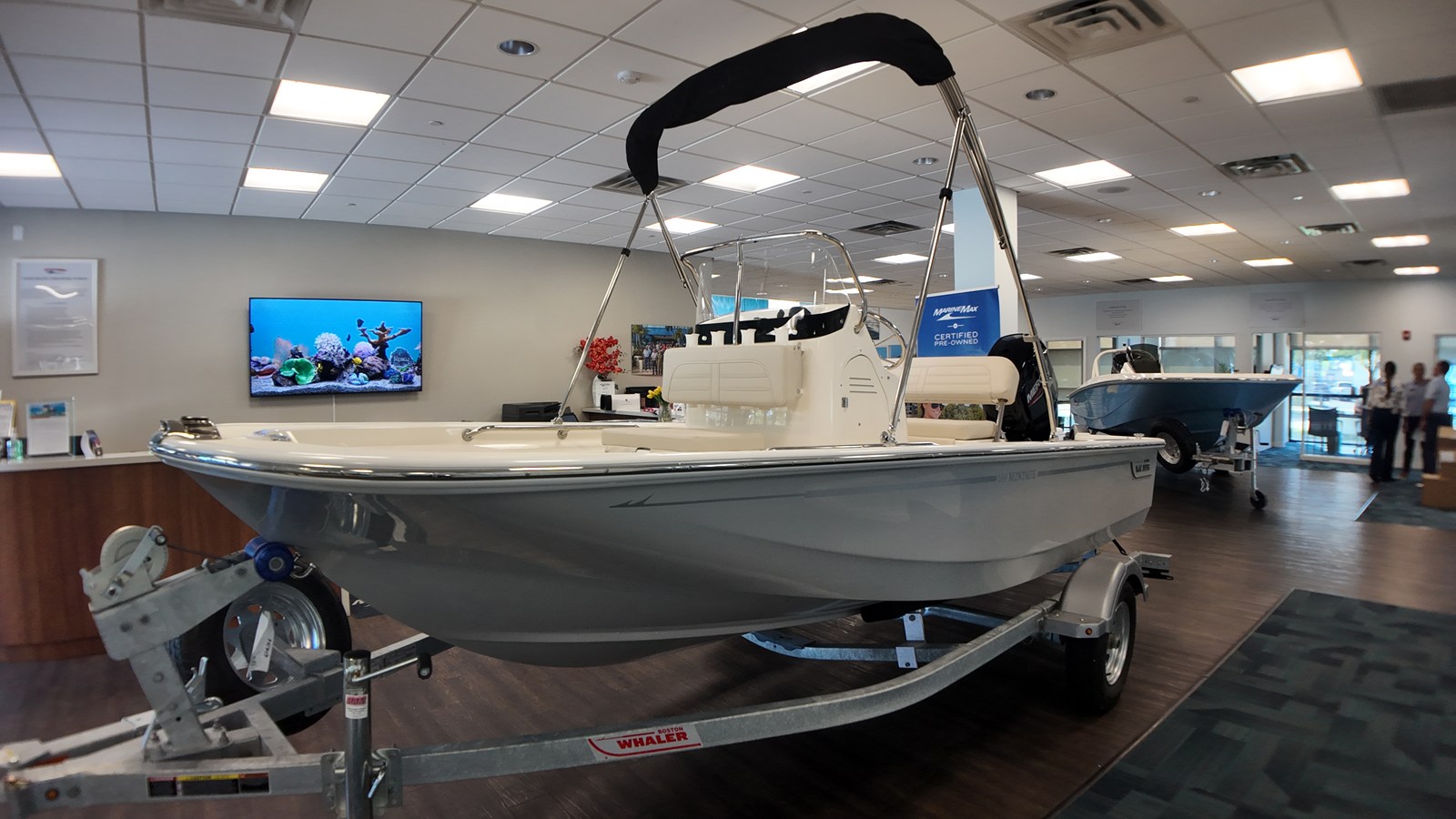 2027 Boston Whaler 150 Montauk 5