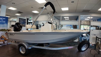 Boston Whaler 150 Montauk 1 2027 Boston Whaler 150 Montauk 2