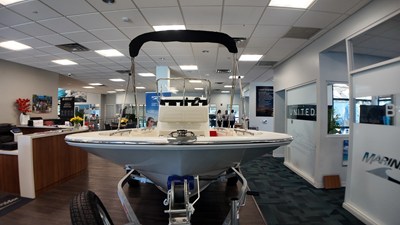 Boston Whaler 150 Montauk 3 2027 Boston Whaler 150 Montauk 4