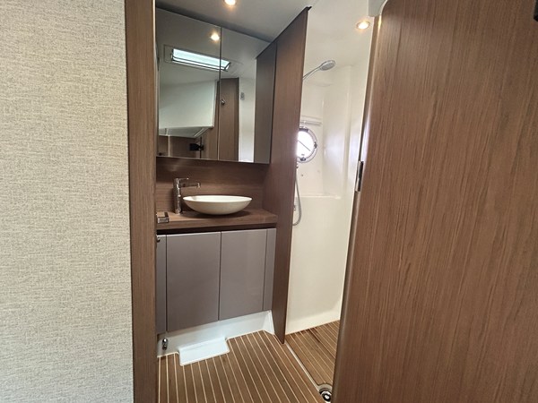 2018 Beneteau GRAN TURISMO 50 37