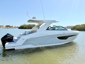 Cruisers Yachts 34 GLS Outboard 5 2026 Cruisers Yachts 34 GLS Outboard 6