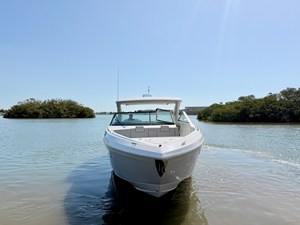 Cruisers Yachts 34 GLS Outboard 28 2026 Cruisers Yachts 34 GLS Outboard 29