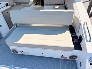 Cruisers Yachts 34 GLS Outboard 39 2026 Cruisers Yachts 34 GLS Outboard 40