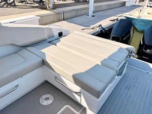 Cruisers Yachts 34 GLS Outboard 43 2026 Cruisers Yachts 34 GLS Outboard 44