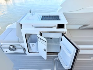 Cruisers Yachts 34 GLS Outboard 44 2026 Cruisers Yachts 34 GLS Outboard 45