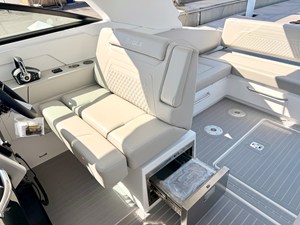 Cruisers Yachts 34 GLS Outboard 52 2026 Cruisers Yachts 34 GLS Outboard 53