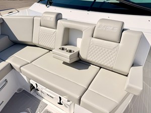 Cruisers Yachts 34 GLS Outboard 71 2026 Cruisers Yachts 34 GLS Outboard 72