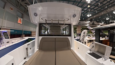 Cruisers Yachts 38 VTR EC 9 2026 Cruisers Yachts 38 VTR EC 10