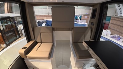 Cruisers Yachts 38 VTR EC 15 2026 Cruisers Yachts 38 VTR EC 16