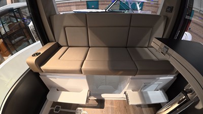 Cruisers Yachts 38 VTR EC 17 2026 Cruisers Yachts 38 VTR EC 18