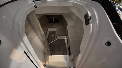 Cruisers Yachts 38 VTR EC 29 2026 Cruisers Yachts 38 VTR EC 30