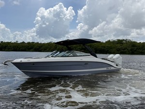 Sea Ray SLX 280 Outboard 7 2027 Sea Ray SLX 280 Outboard 8