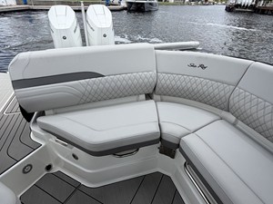 Sea Ray SLX 280 Outboard 10 2027 Sea Ray SLX 280 Outboard 11
