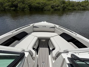 Sea Ray SLX 280 Outboard 21 2027 Sea Ray SLX 280 Outboard 22