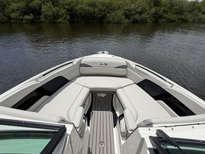 Sea Ray SLX 280 Outboard 24 2027 Sea Ray SLX 280 Outboard 25