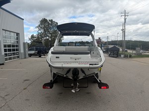 Sea Ray SDX 270 Surf 2 2027 Sea Ray SDX 270 Surf 3