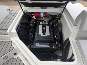 Sea Ray SDX 270 Surf 17 2027 Sea Ray SDX 270 Surf 18