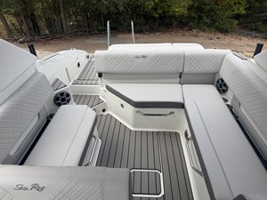 Sea Ray SDX 270 Surf 18 2027 Sea Ray SDX 270 Surf 19
