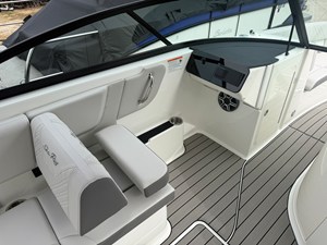 Sea Ray SDX 270 Surf 21 2027 Sea Ray SDX 270 Surf 22