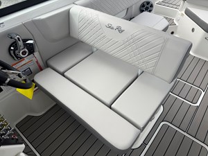 Sea Ray SDX 270 Surf 25 2027 Sea Ray SDX 270 Surf 26