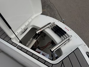 Sea Ray SDX 270 Surf 33 2027 Sea Ray SDX 270 Surf 34