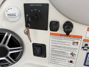 Sea Ray SDX 270 Surf 38 2027 Sea Ray SDX 270 Surf 39