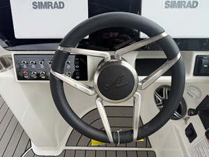 Sea Ray SDX 270 Surf 44 2027 Sea Ray SDX 270 Surf 45