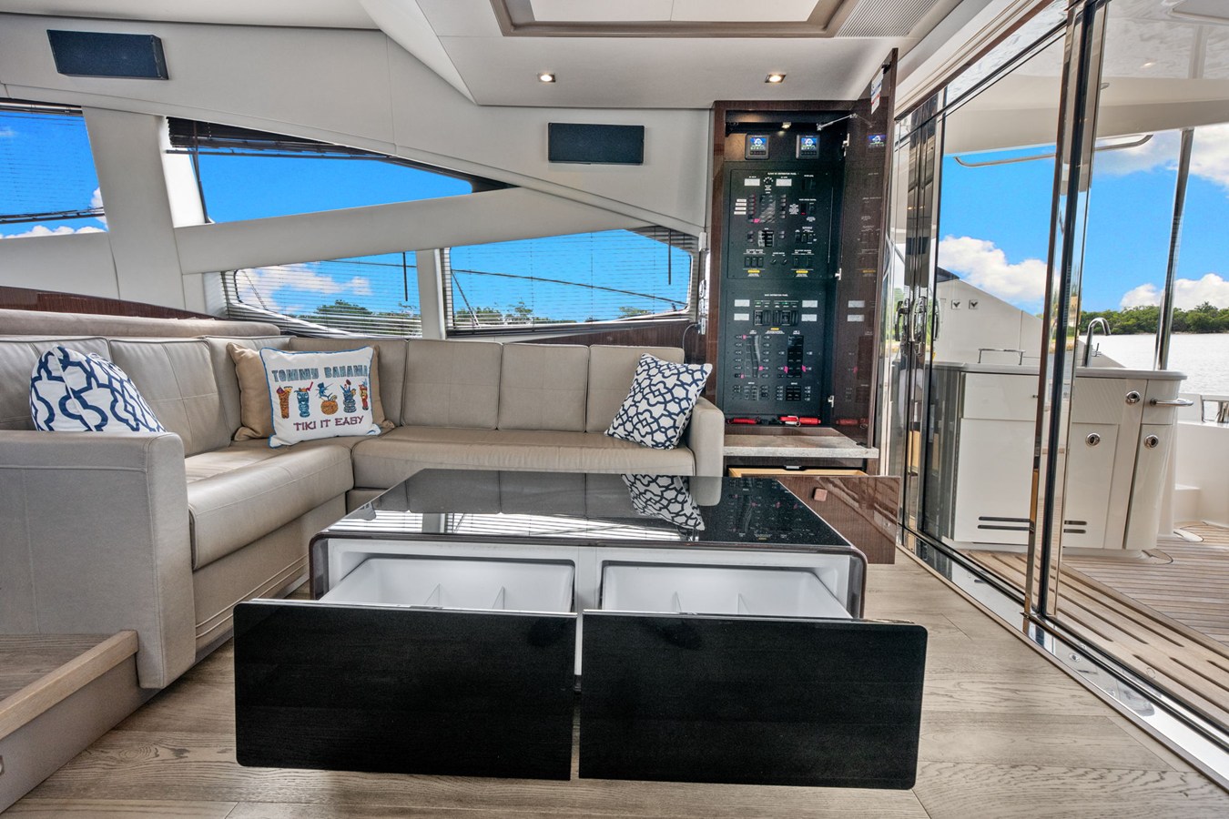 2018 Sea Ray L650 Fly 18