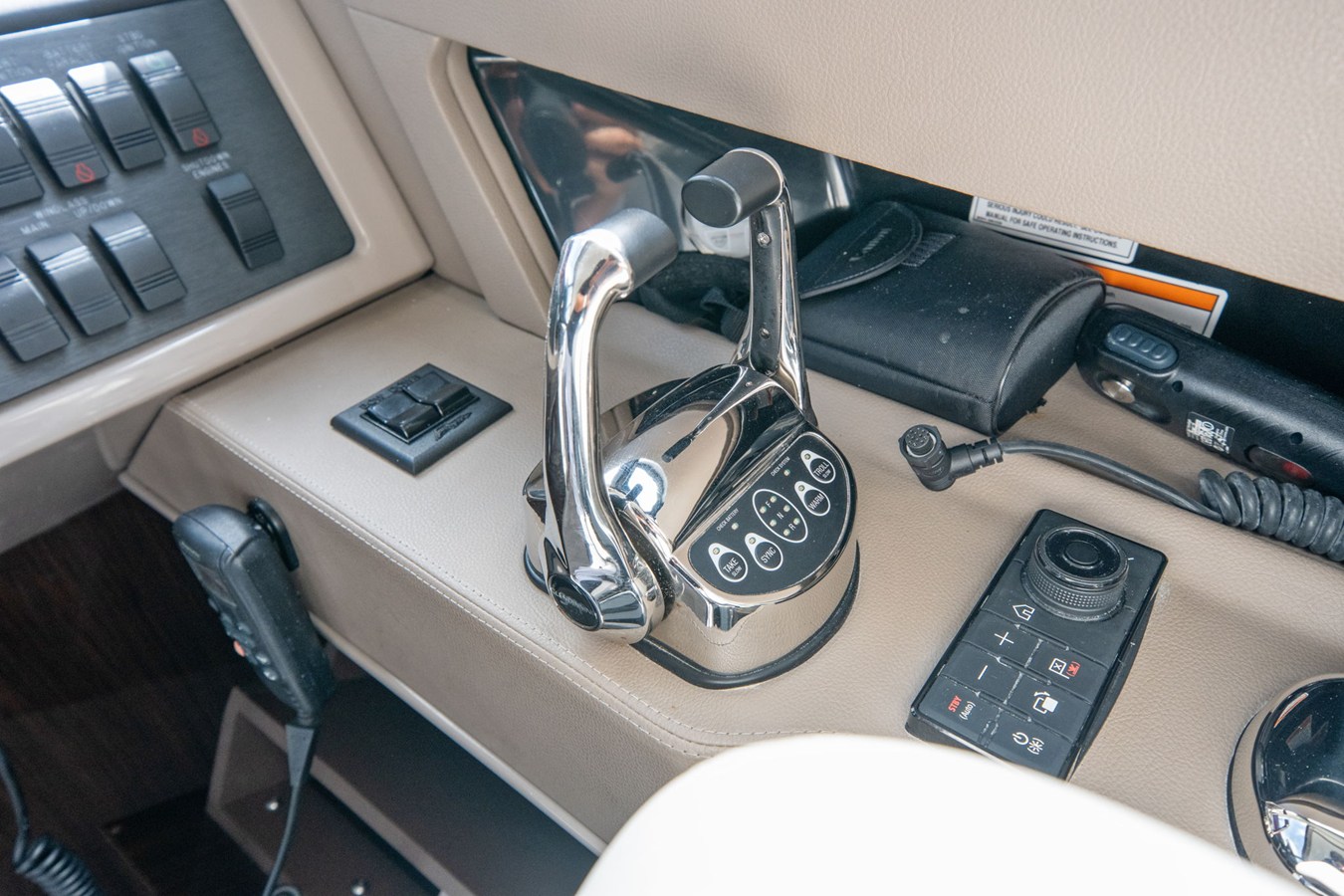 2018 Sea Ray L650 Fly 40