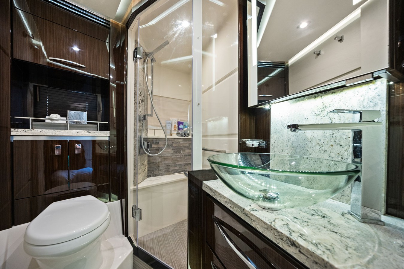 2018 Sea Ray L650 Fly 48