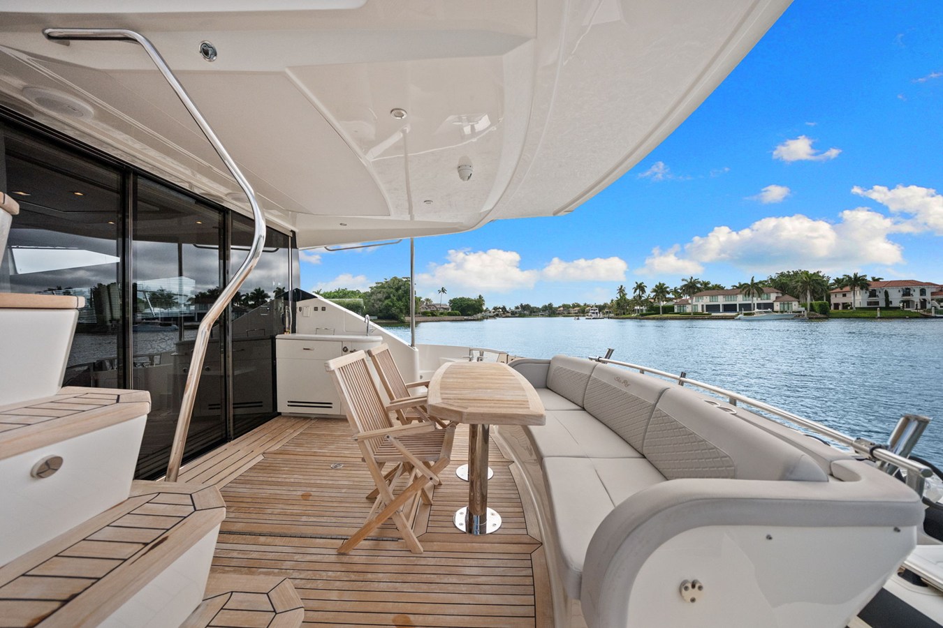 2018 Sea Ray L650 Fly 63