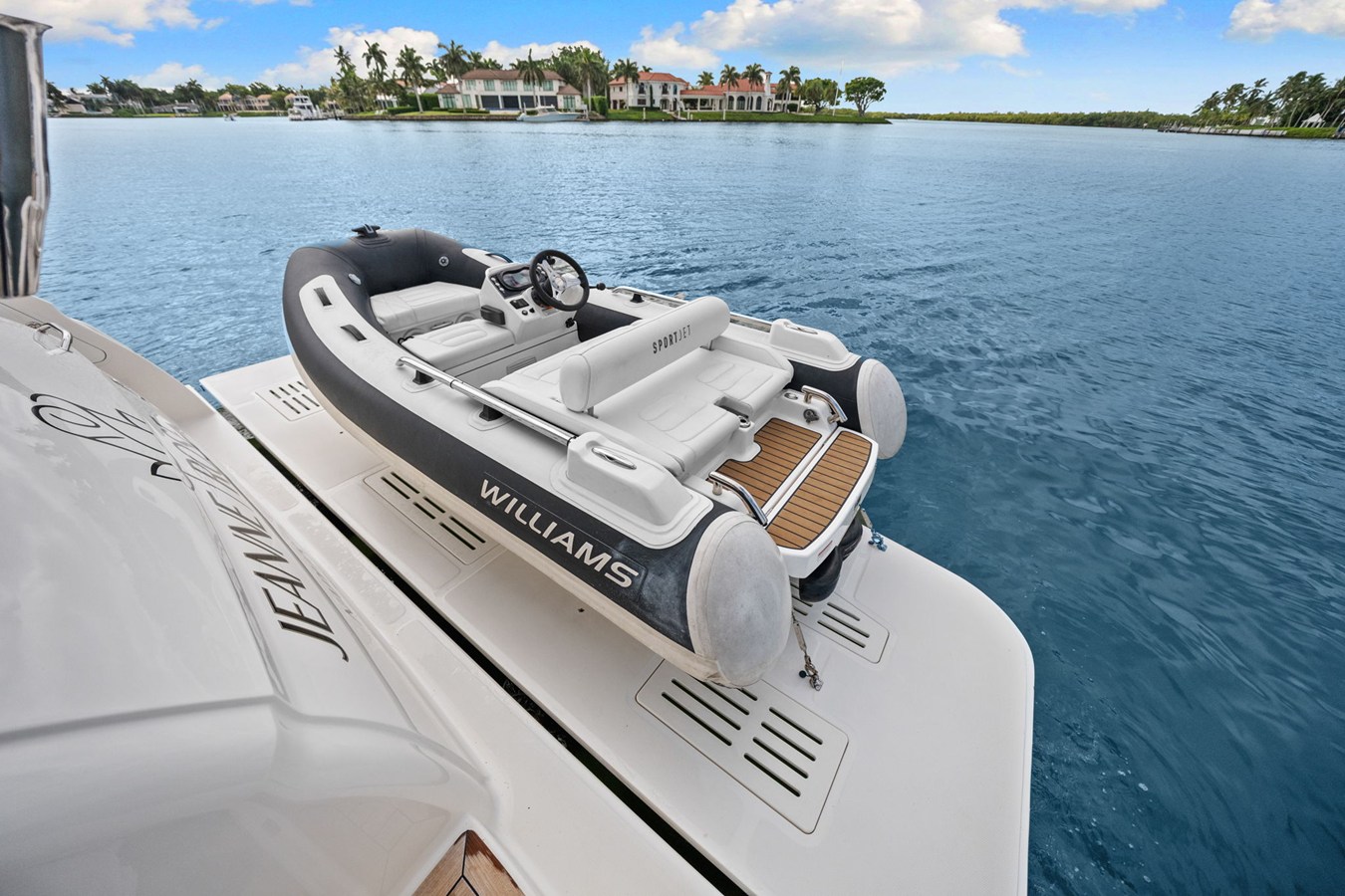 2018 Sea Ray L650 Fly 65